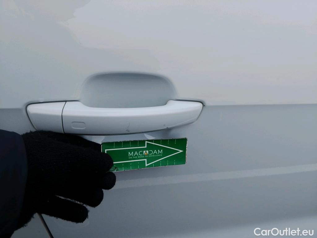  Audi  Q2 AUDI  / 2016 / 5P / todoterreno Design 30 TFSI 85kW (116CV) #30