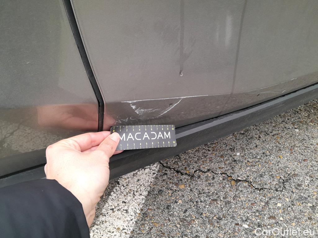  Lexus  UX LEXUS  / 2018 / 5P / todoterreno 2.0 250h Business (AC23) #23