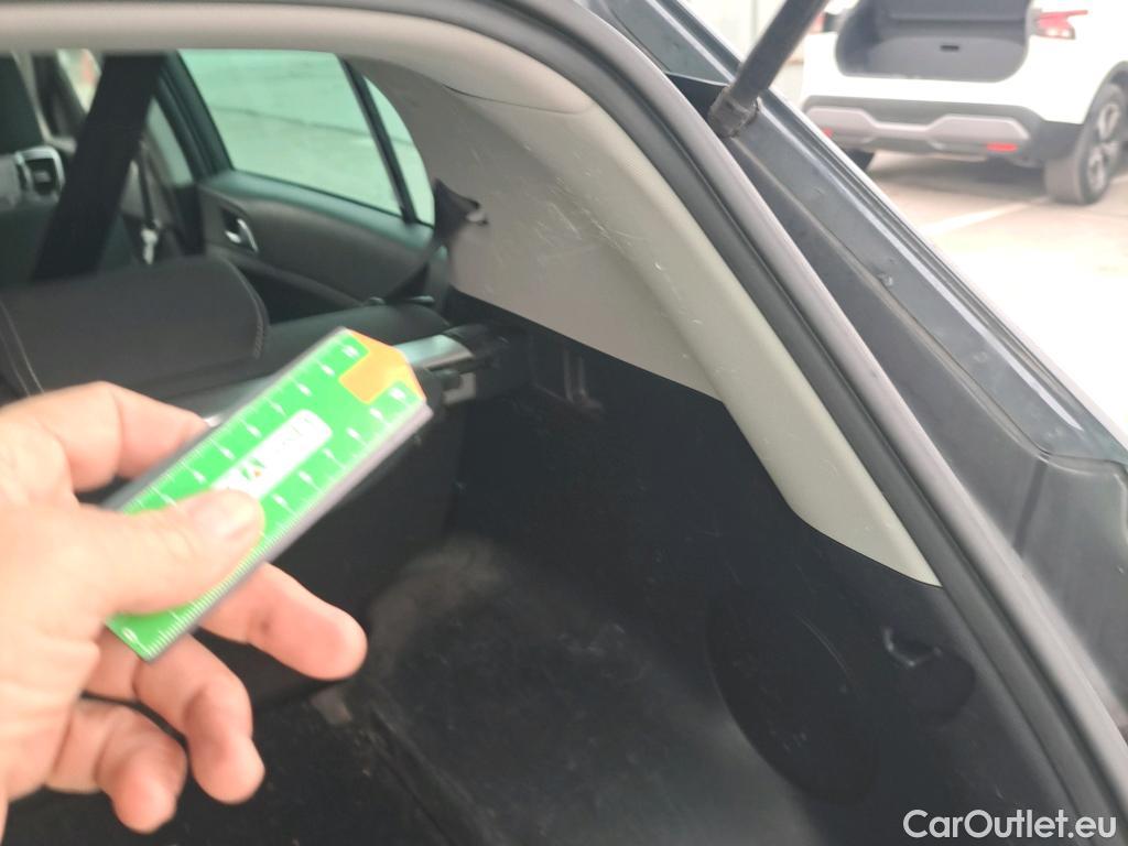  KIA  Sportage KIA  1.6MHEV Drive 100kW(136CV) 4x2(Crist Tintados)(CX) #37