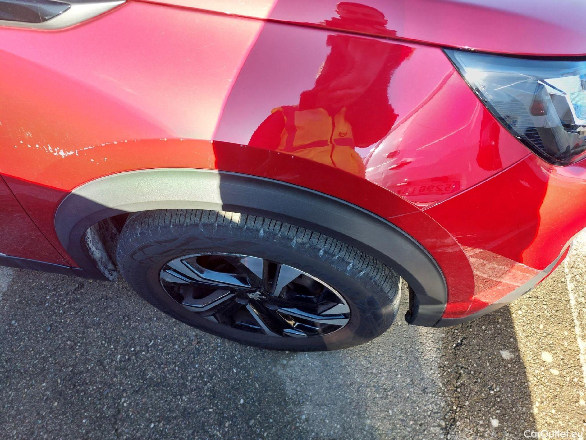  Peugeot  2008 PEUGEOT  / 2019 / 5P / todoterreno Allure Puretech 130 S&S EAT8 #28