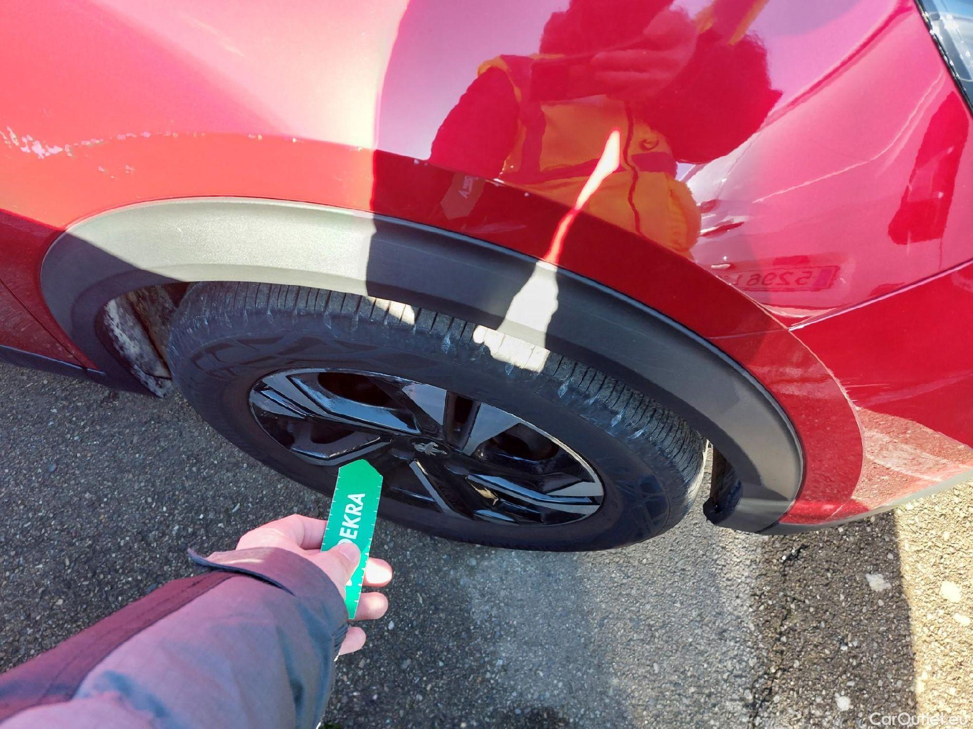  Peugeot  2008 PEUGEOT  / 2019 / 5P / todoterreno Allure Puretech 130 S&S EAT8 #27