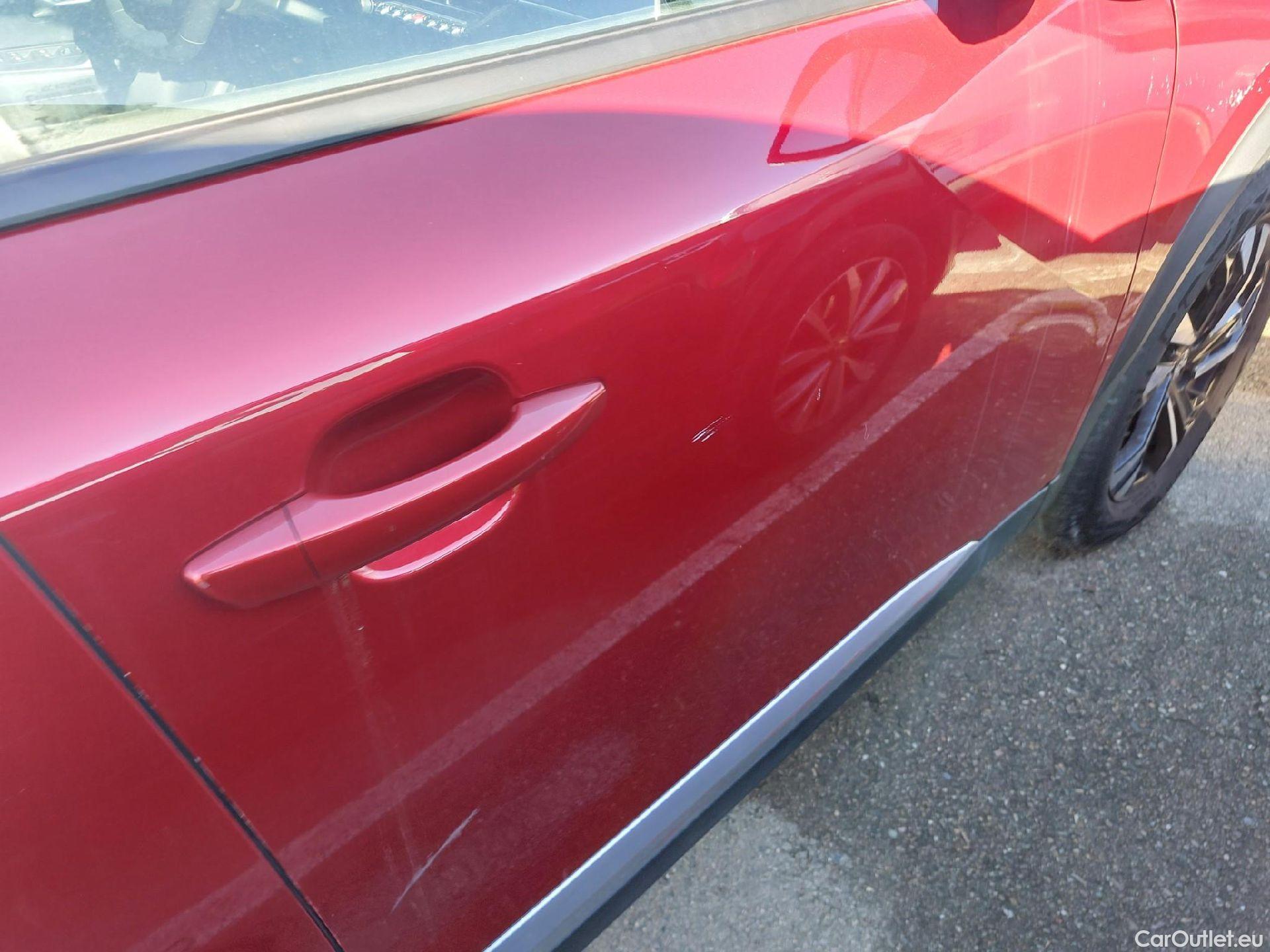  Peugeot  2008 PEUGEOT  / 2019 / 5P / todoterreno Allure Puretech 130 S&S EAT8 #22