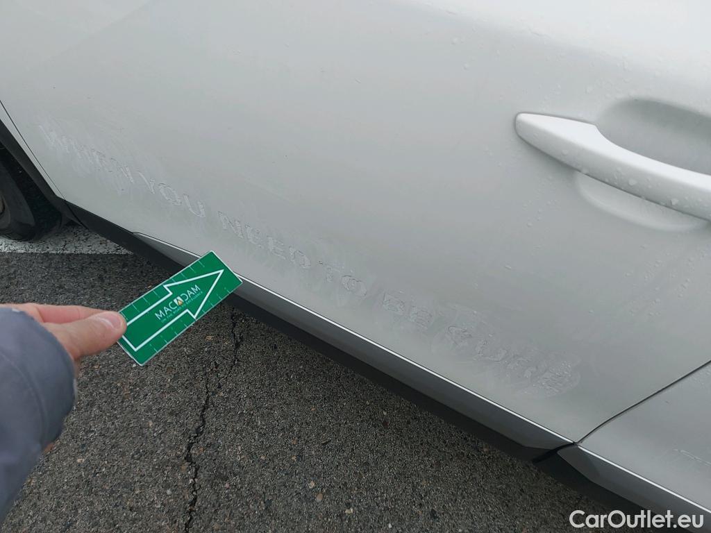  Peugeot  2008 PEUGEOT  / 2019 / 5P / todoterreno Allure BlueHDI 81kW (110CV) #5