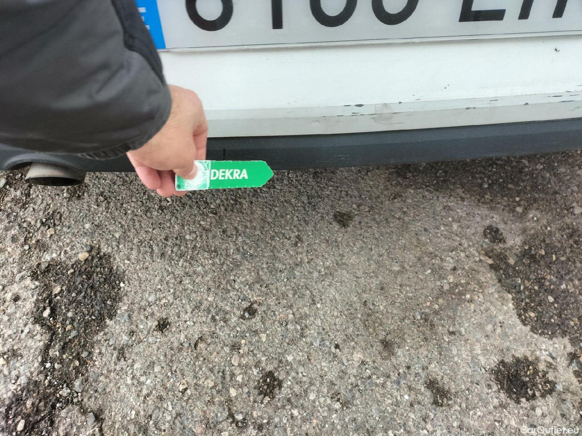  Renault  Clio RENAULT  / 2019 / 5P / berlina con portón Business Blue dCi 63 kW (85CV) #34