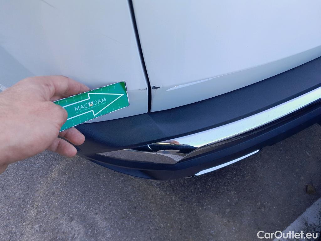  Peugeot  3008 PEUGEOT  Hybrid / 2020 / 5P / todoterreno 225 e-EAT8 GT Pack #18