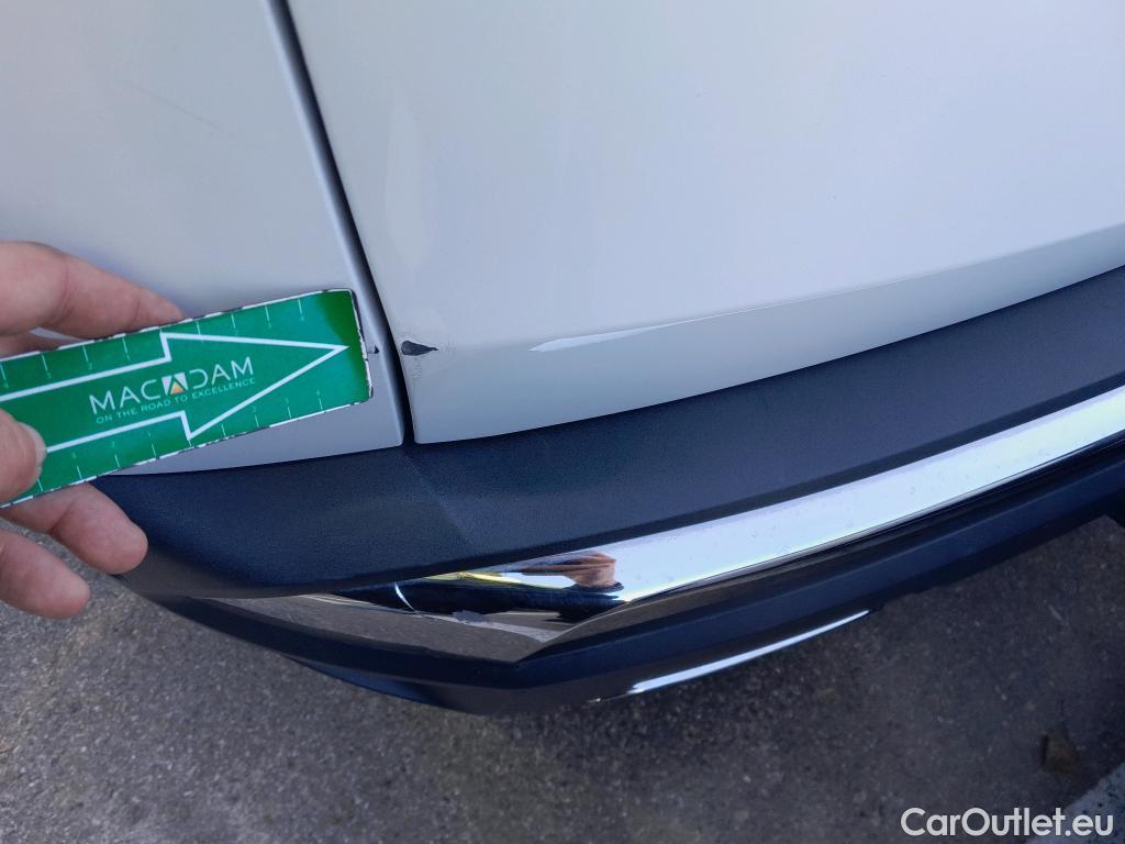  Peugeot  3008 PEUGEOT  Hybrid / 2020 / 5P / todoterreno 225 e-EAT8 GT Pack #16