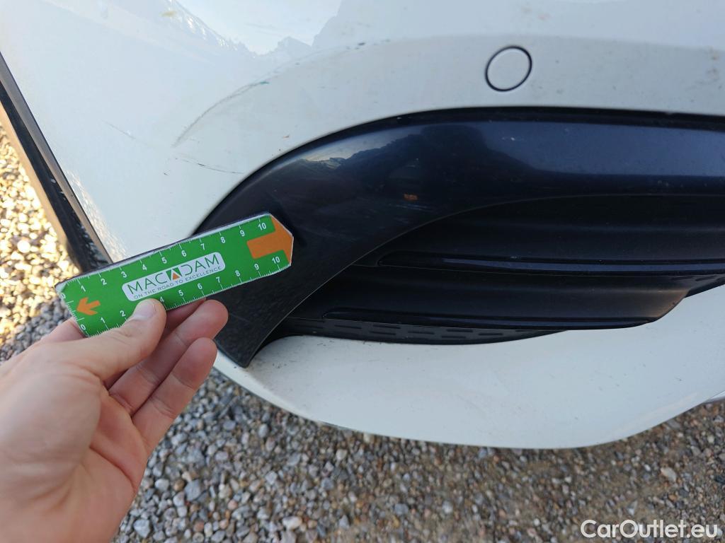  Mercedes  GLA MERCEDES-BENZ  / 2020 / 5P / todoterreno  200 D #49