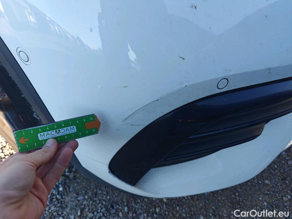  Mercedes  GLA MERCEDES-BENZ  / 2020 / 5P / todoterreno  200 D #40