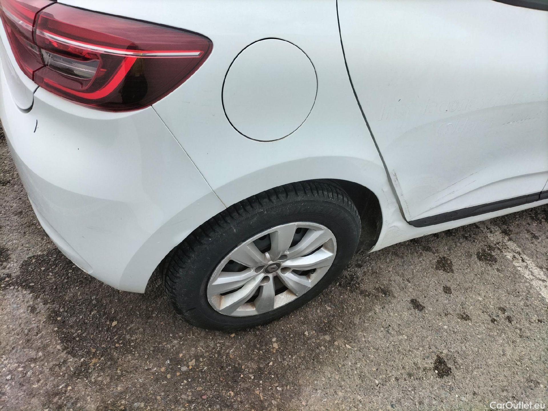  Renault  Clio RENAULT  / 2019 / 5P / berlina con portón Business Blue dCi 63 kW (85CV) #39