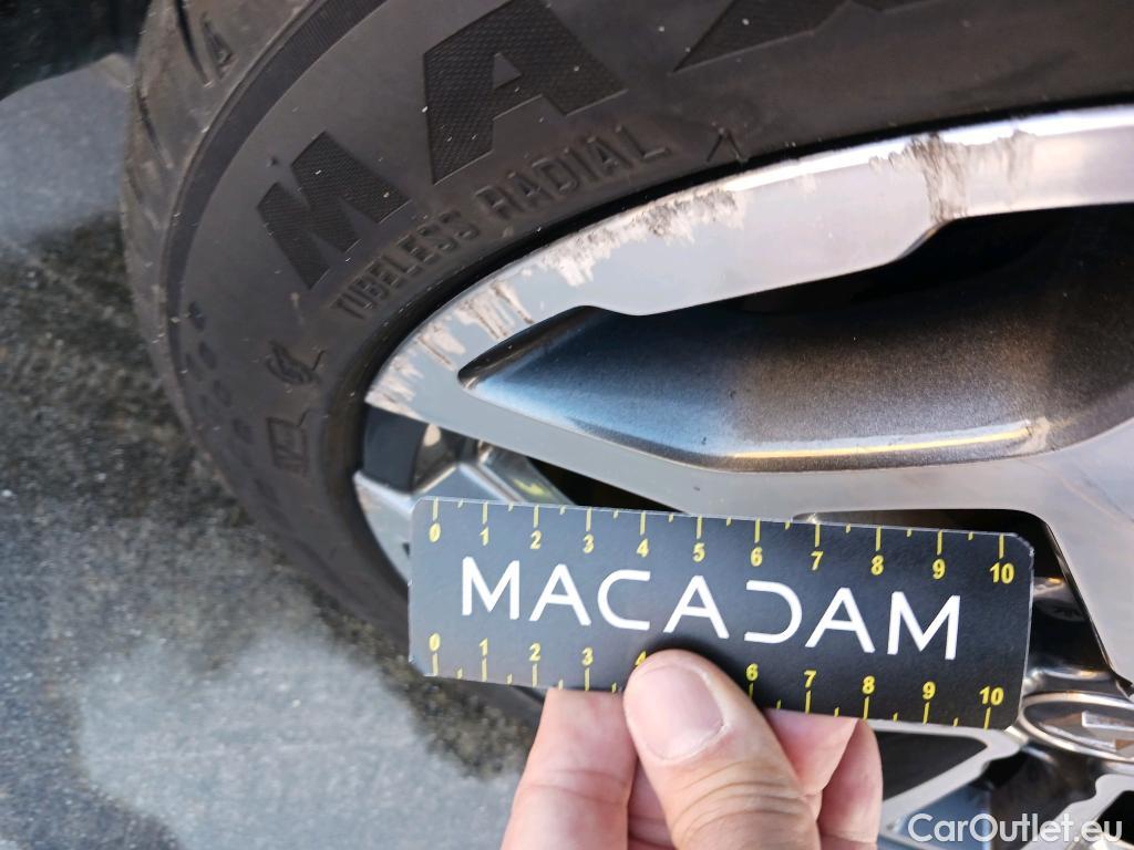  Renault  Kadjar RENAULT  / 2019 / 5P / crossover Zen GPF TCe 103kW (140CV) EDC #4