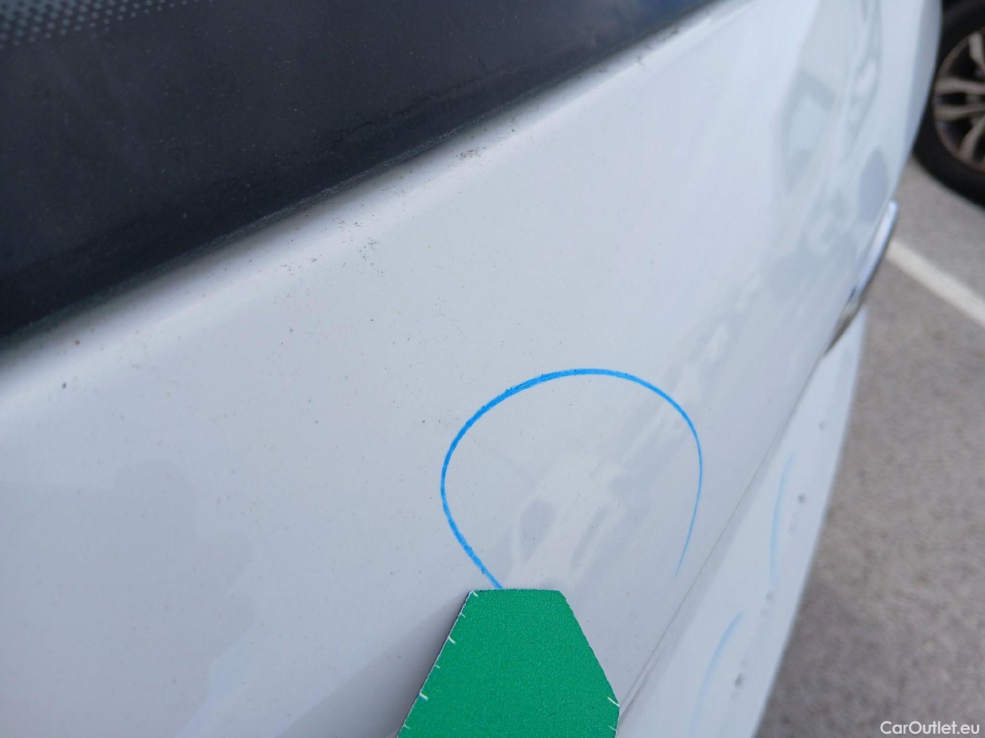  Volkswagen  Golf  VOLKSWAGEN / 2020 / 5P / berlina con portón 2.0 TDI 85kW (115CV) #35