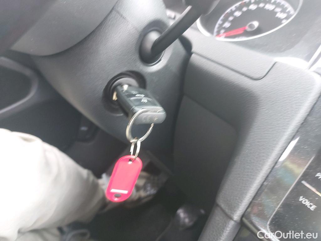  Volkswagen  Golf  VOLKSWAGEN / 2016 / 5P / berlina con portón Last Edition 1.6 TDI 85kW (115CV) #1