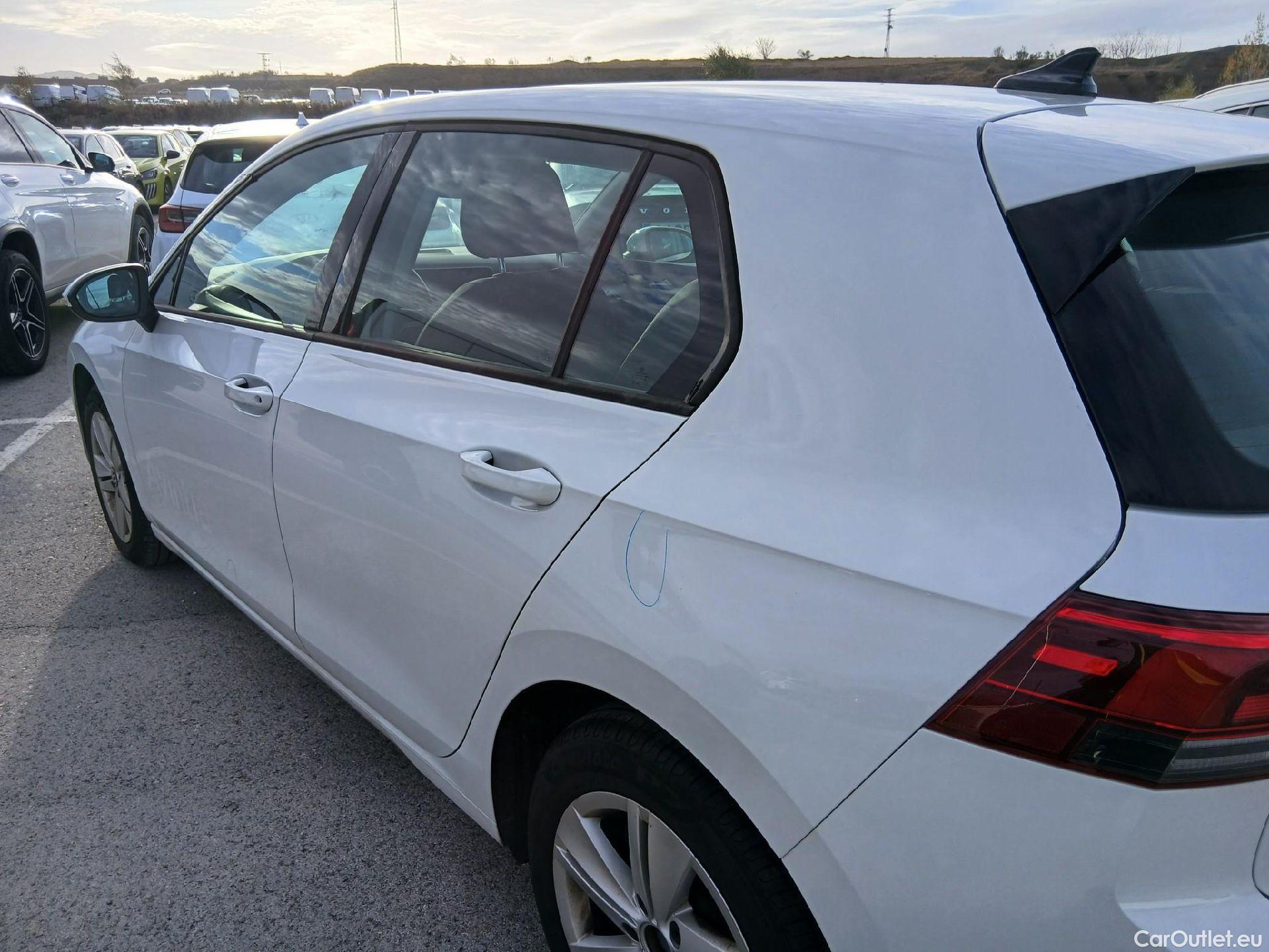  Volkswagen  Golf  VOLKSWAGEN / 2020 / 5P / berlina con portón 2.0 TDI 85kW (115CV) #24