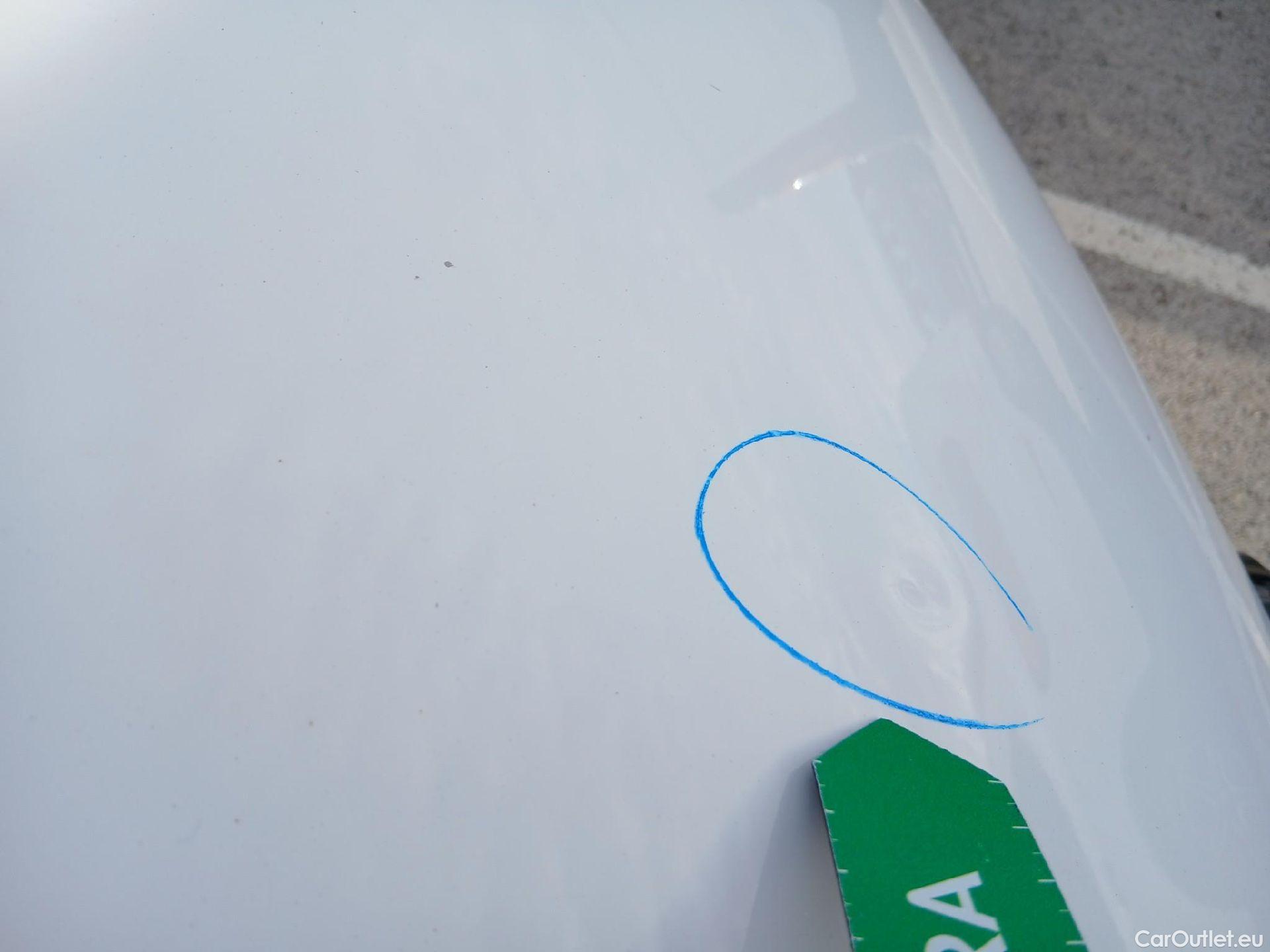  Volkswagen  Golf  VOLKSWAGEN / 2020 / 5P / berlina con portón 2.0 TDI 85kW (115CV) #4