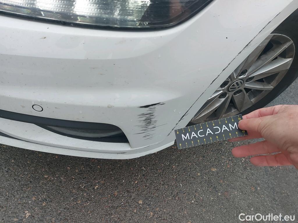  Volkswagen  Golf  VOLKSWAGEN / 2016 / 5P / berlina con portón Last Edition 1.6 TDI 85kW (115CV) #19