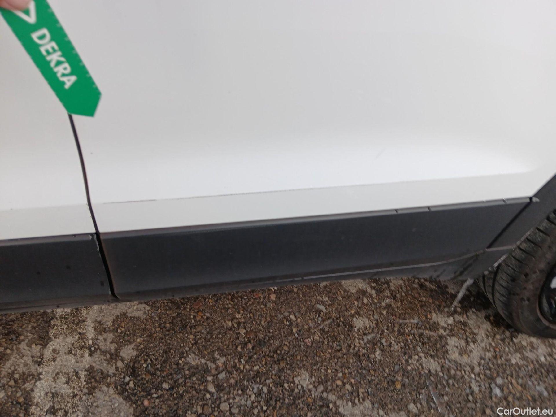  Volkswagen  T-CROSS VOLKSWAGEN  / 2018 / 5P / todoterreno Sport 1.5 TSI 110kW (150CV) DSG #14