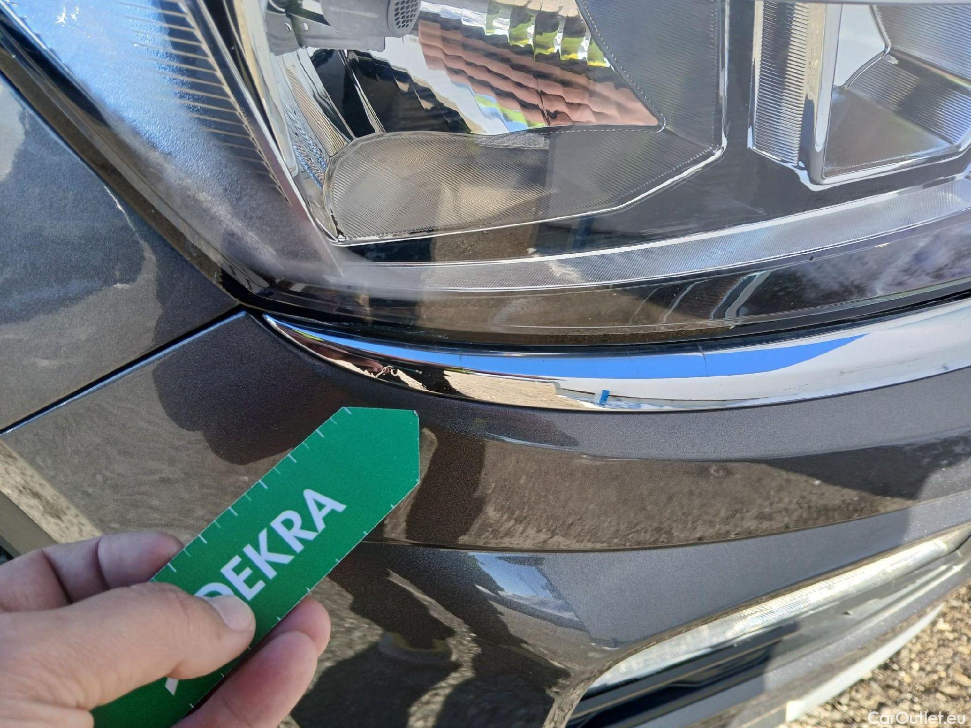  Volkswagen  T-ROC VOLKSWAGEN  / 2017 / 5P / todoterreno Advance 2.0 TDI 110kW (150CV) DSG (AC2) #13