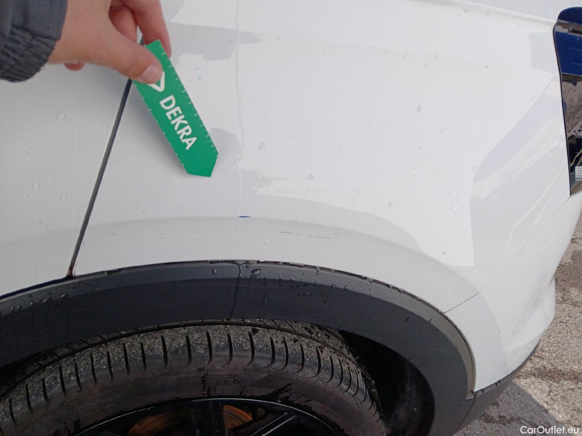  Volkswagen  T-CROSS VOLKSWAGEN  / 2018 / 5P / todoterreno Sport 1.5 TSI 110kW (150CV) DSG #18