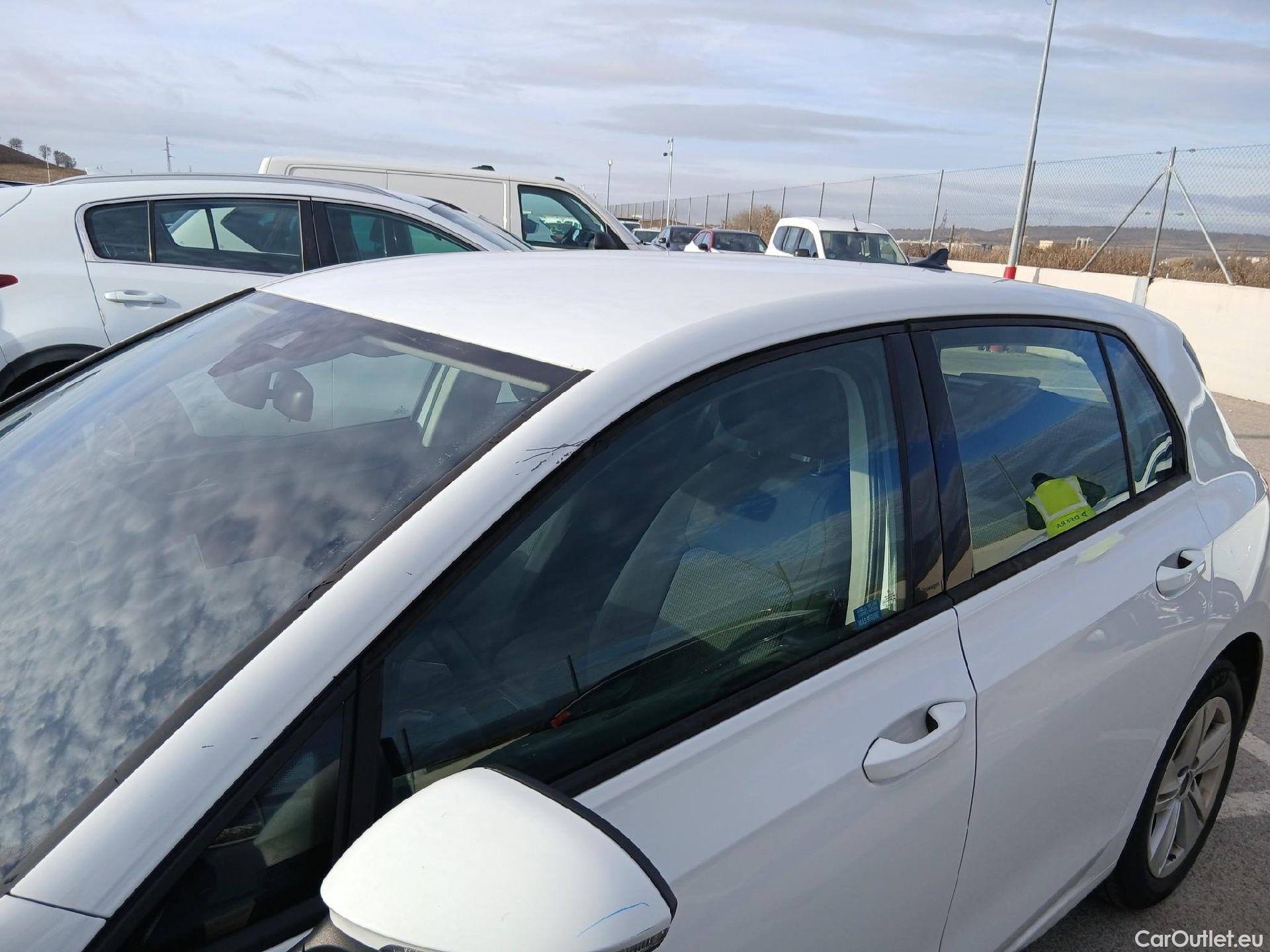  Volkswagen  Golf  VOLKSWAGEN / 2020 / 5P / berlina con portón 2.0 TDI 85kW (115CV) #11