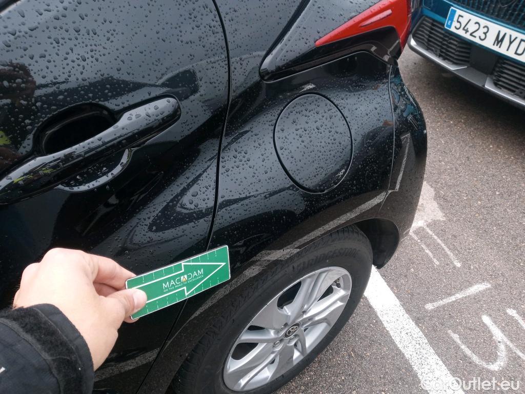  Toyota  Yaris TOYOTA  / 2020 / 5P / berlina con portón 1.5 125 S-Edition #15