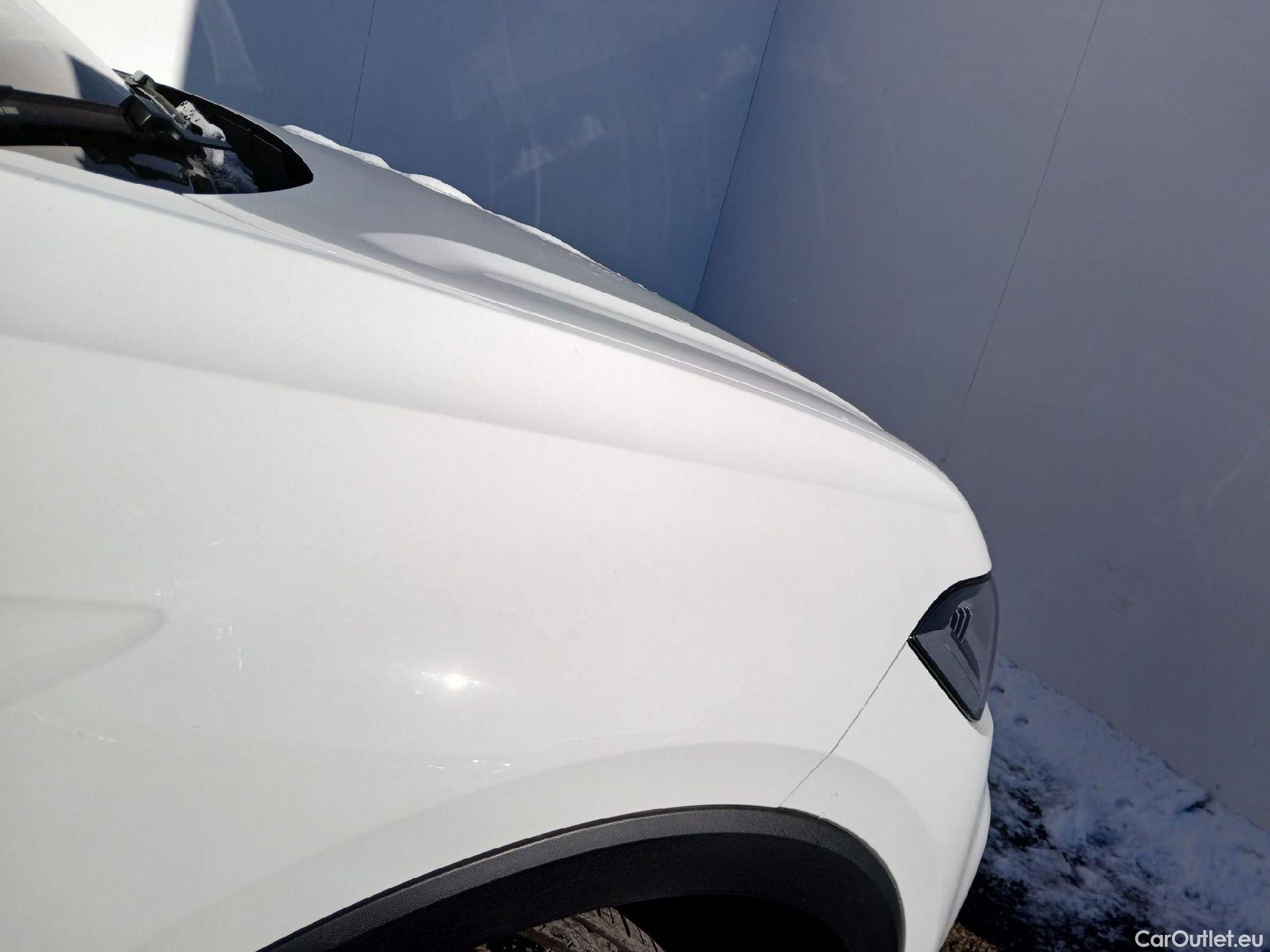  Volkswagen  T-CROSS VOLKSWAGEN  / 2018 / 5P / todoterreno Sport 1.5 TSI 110kW (150CV) DSG #38