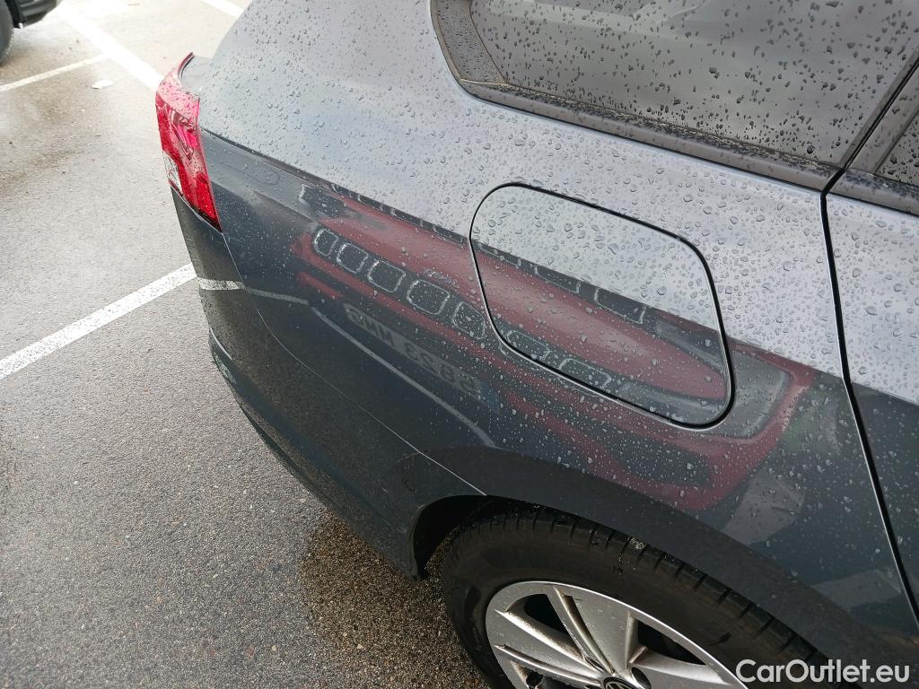  Volkswagen  Golf  VOLKSWAGEN / 2020 / 5P / familiar Life 2.0 TDI 85kW (115CV) Variant #10