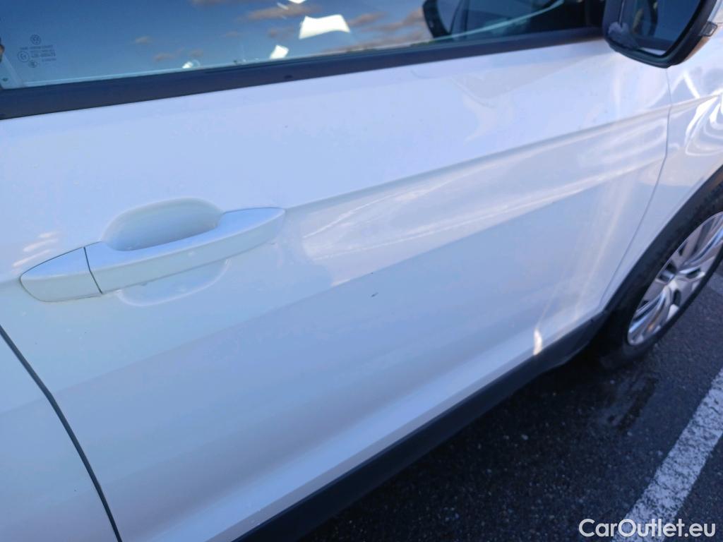  Volkswagen  T-CROSS VOLKSWAGEN  / 2018 / 5P / todoterreno Edition 1.0 TSI 70kW (95CV) #5