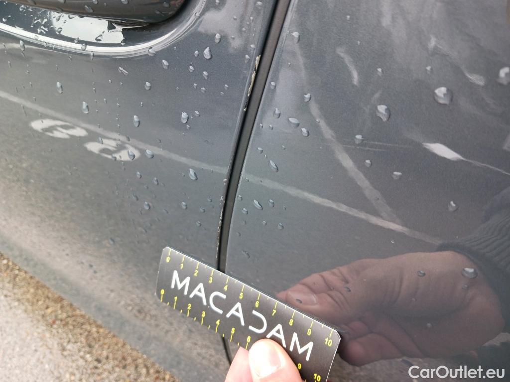  Volkswagen  Golf  VOLKSWAGEN / 2020 / 5P / familiar Life 2.0 TDI 85kW (115CV) Variant #2