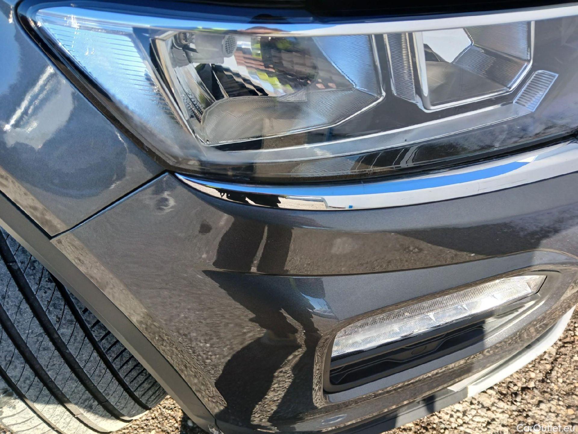  Volkswagen  T-ROC VOLKSWAGEN  / 2017 / 5P / todoterreno Advance 2.0 TDI 110kW (150CV) DSG (AC2) #11