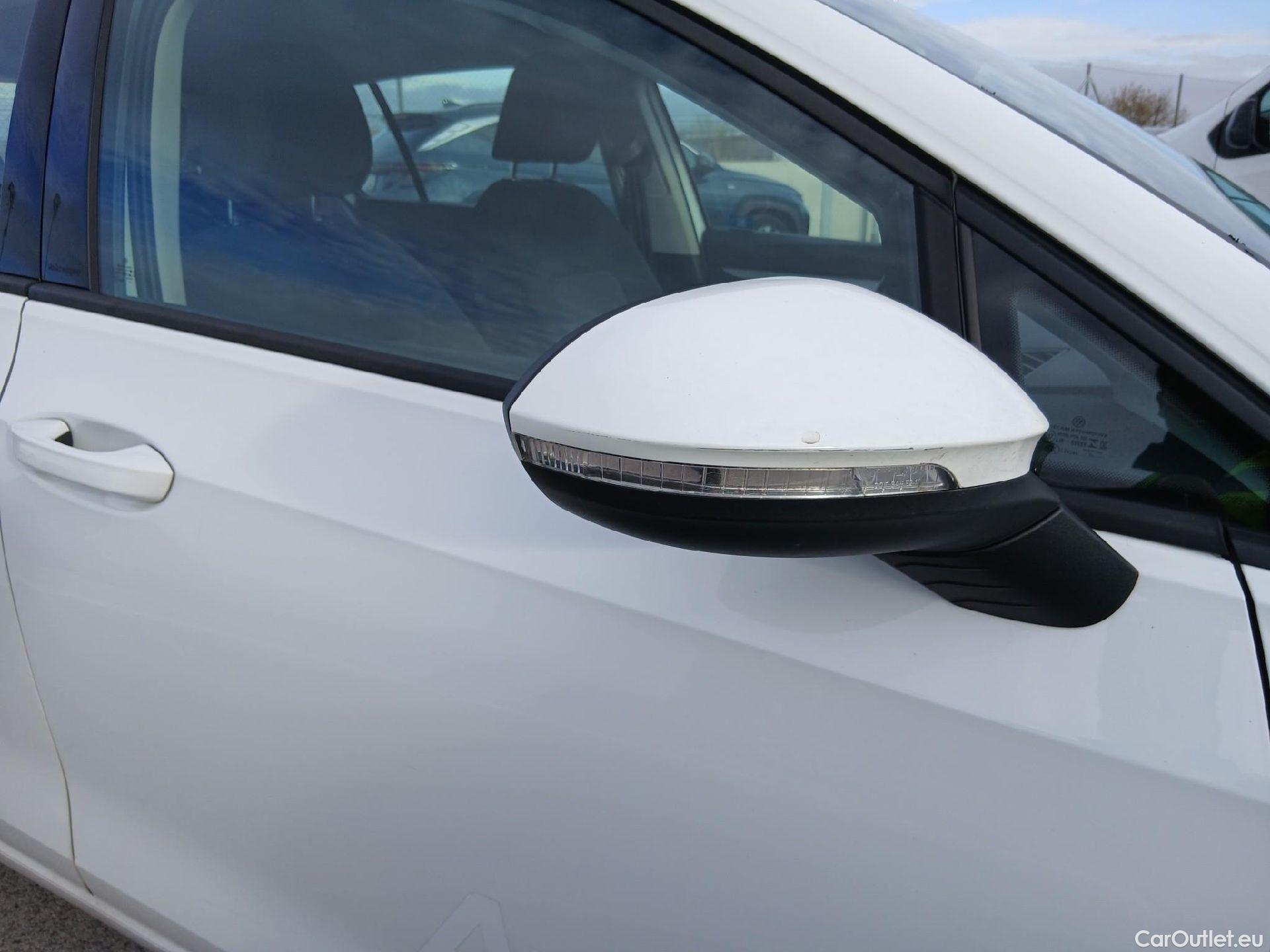  Volkswagen  Golf  VOLKSWAGEN / 2020 / 5P / berlina con portón 2.0 TDI 85kW (115CV) #52