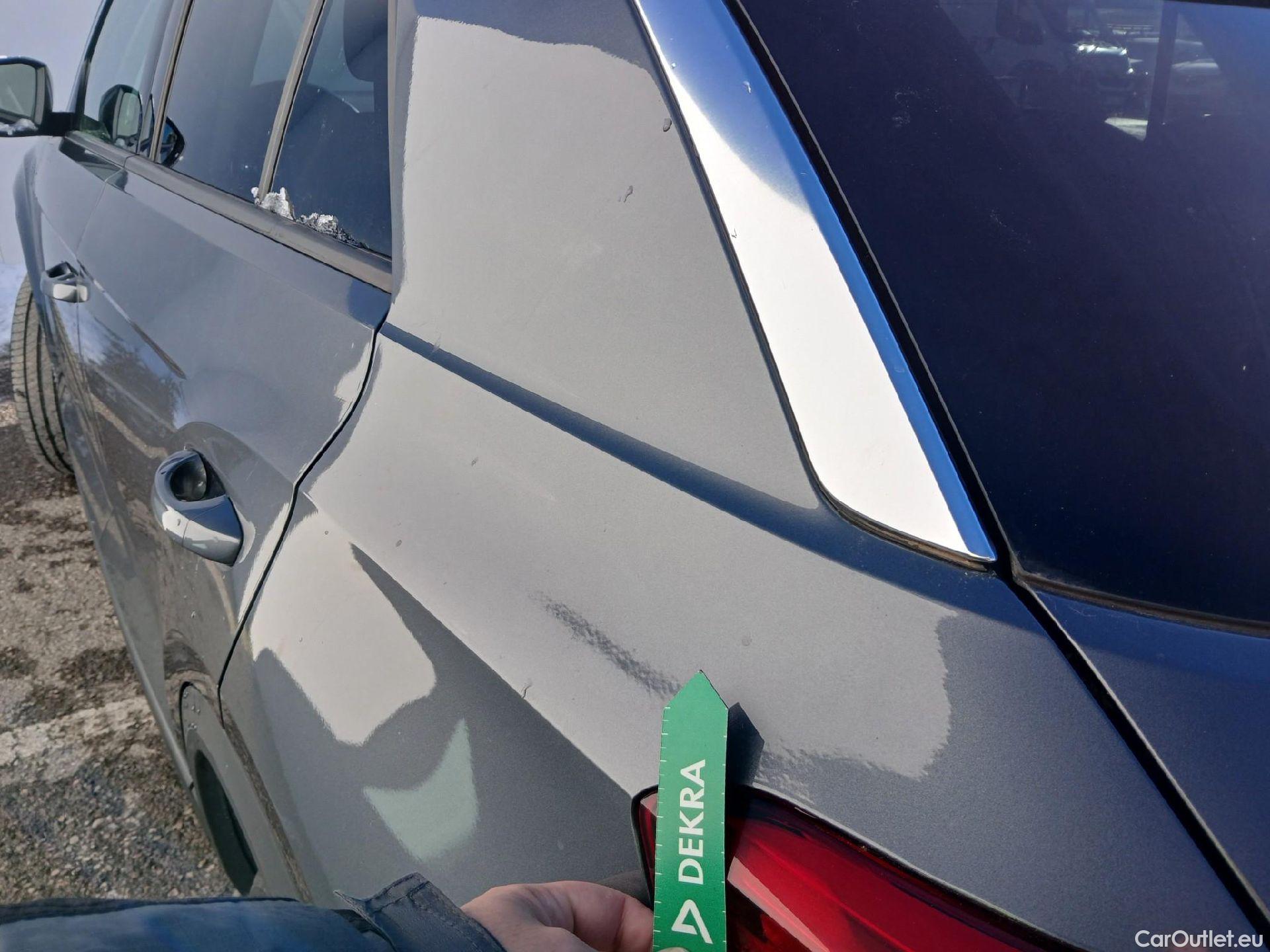  Volkswagen  T-ROC VOLKSWAGEN  / 2017 / 5P / todoterreno Advance 2.0 TDI 110kW (150CV) DSG (AC2) #30