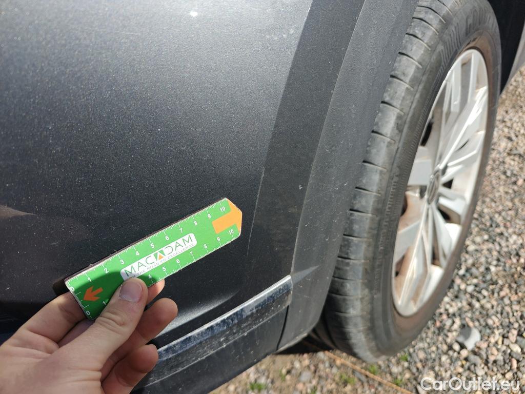  Volkswagen  T-ROC  Advance 2.0 TDI 150CV AT7 E6d #28