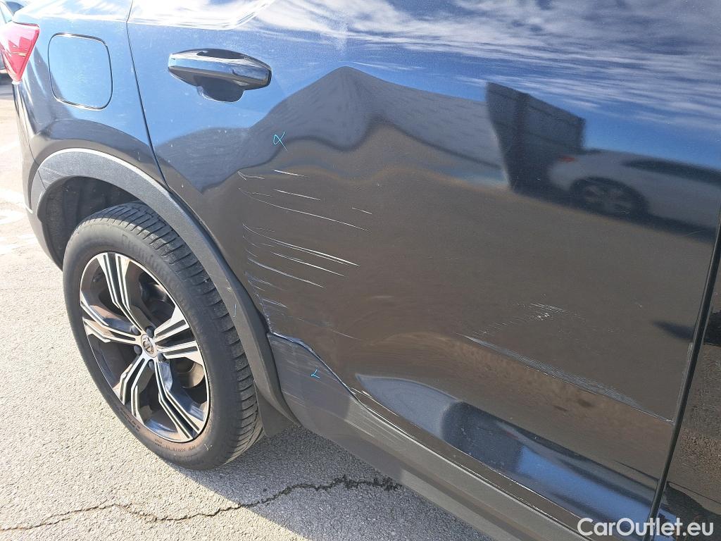  Volvo  XC 40 VOLVO XC40 / 2017 / 5P / todoterreno 2.0 T4 Inscrption Auto #2