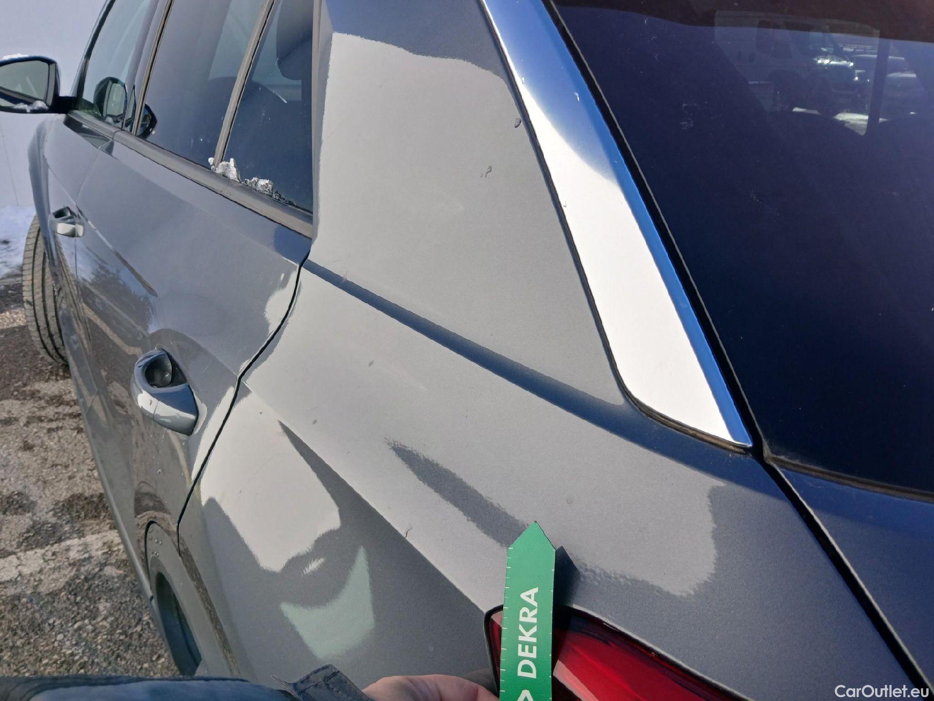  Volkswagen  T-ROC VOLKSWAGEN  / 2017 / 5P / todoterreno Advance 2.0 TDI 110kW (150CV) DSG (AC2) #29