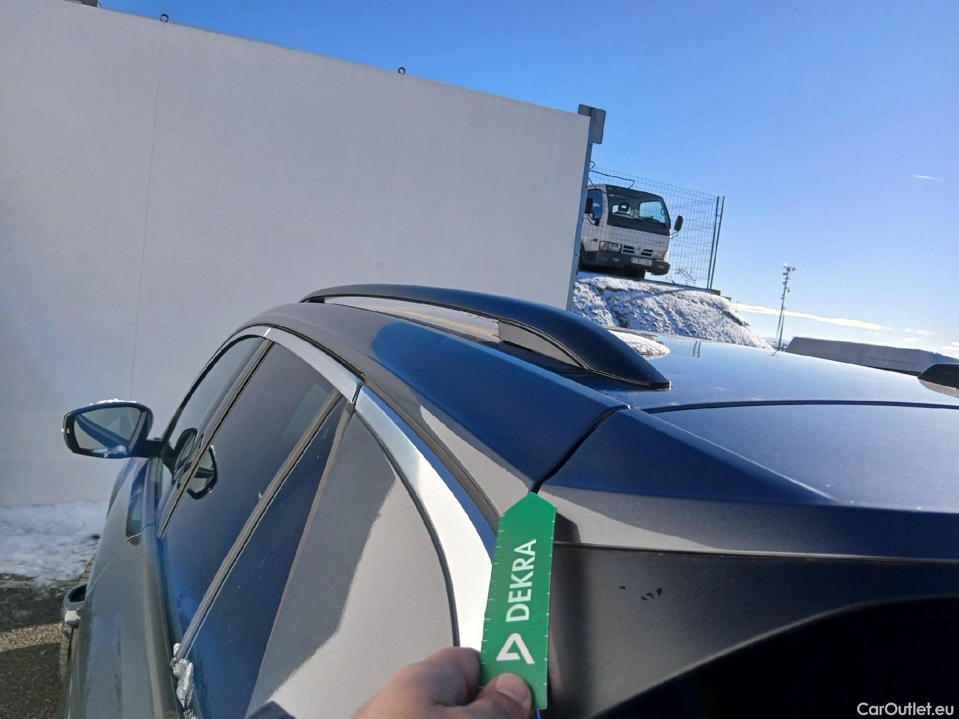  Volkswagen  T-ROC VOLKSWAGEN  / 2017 / 5P / todoterreno Advance 2.0 TDI 110kW (150CV) DSG (AC2) #32