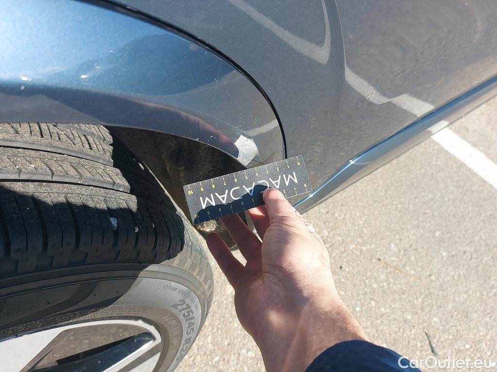  Volvo  XC90 VOLVO  / 2019 / 5P / todoterreno 2.0 T8 AWD Recharge R-Design Auto #35