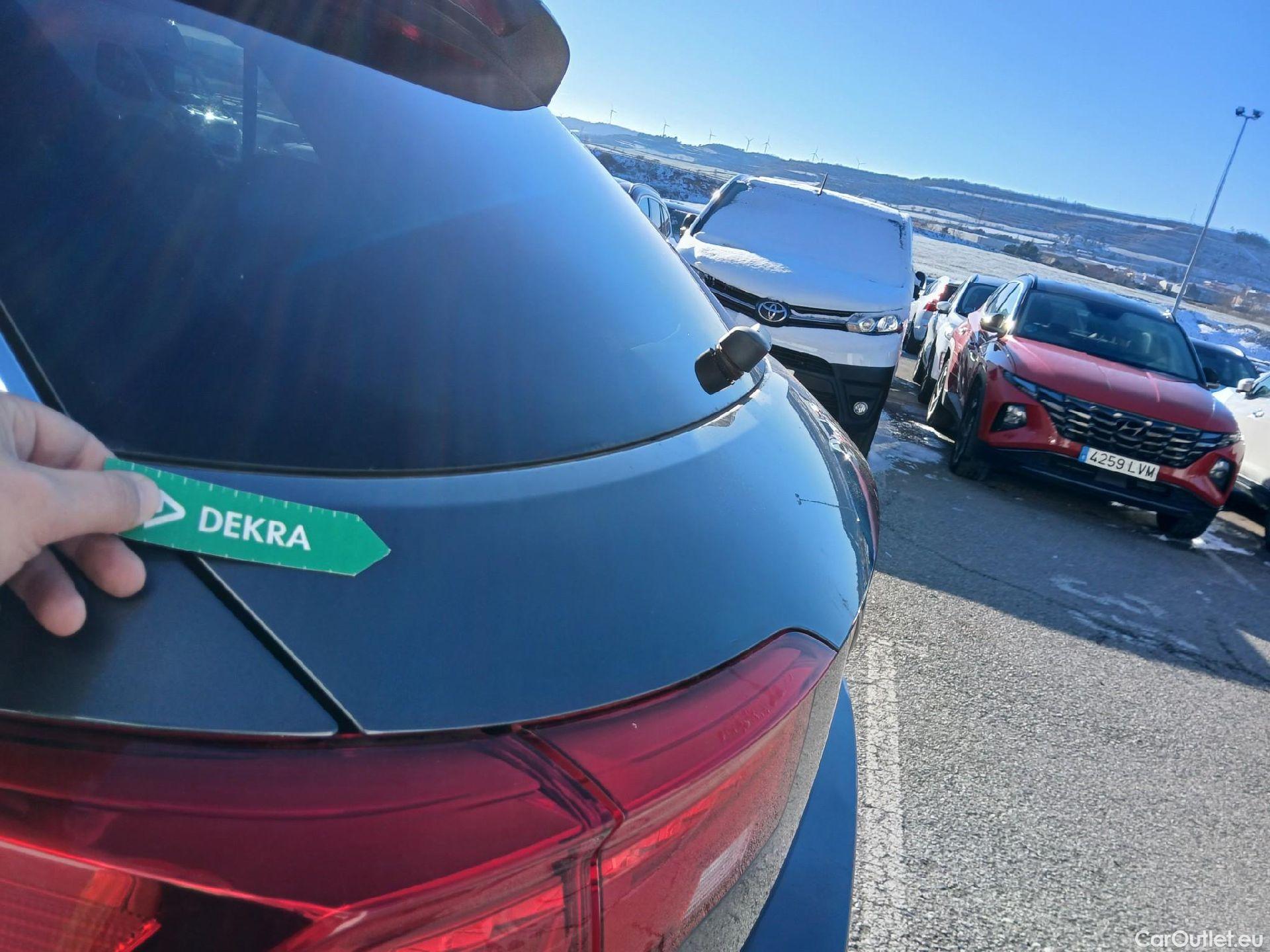  Volkswagen  T-ROC VOLKSWAGEN  / 2017 / 5P / todoterreno Advance 2.0 TDI 110kW (150CV) DSG (AC2) #37