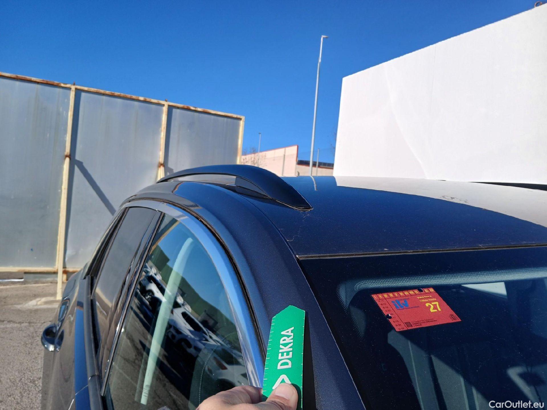  Volkswagen  T-ROC VOLKSWAGEN  / 2017 / 5P / todoterreno Advance 2.0 TDI 110kW (150CV) DSG (AC2) #58