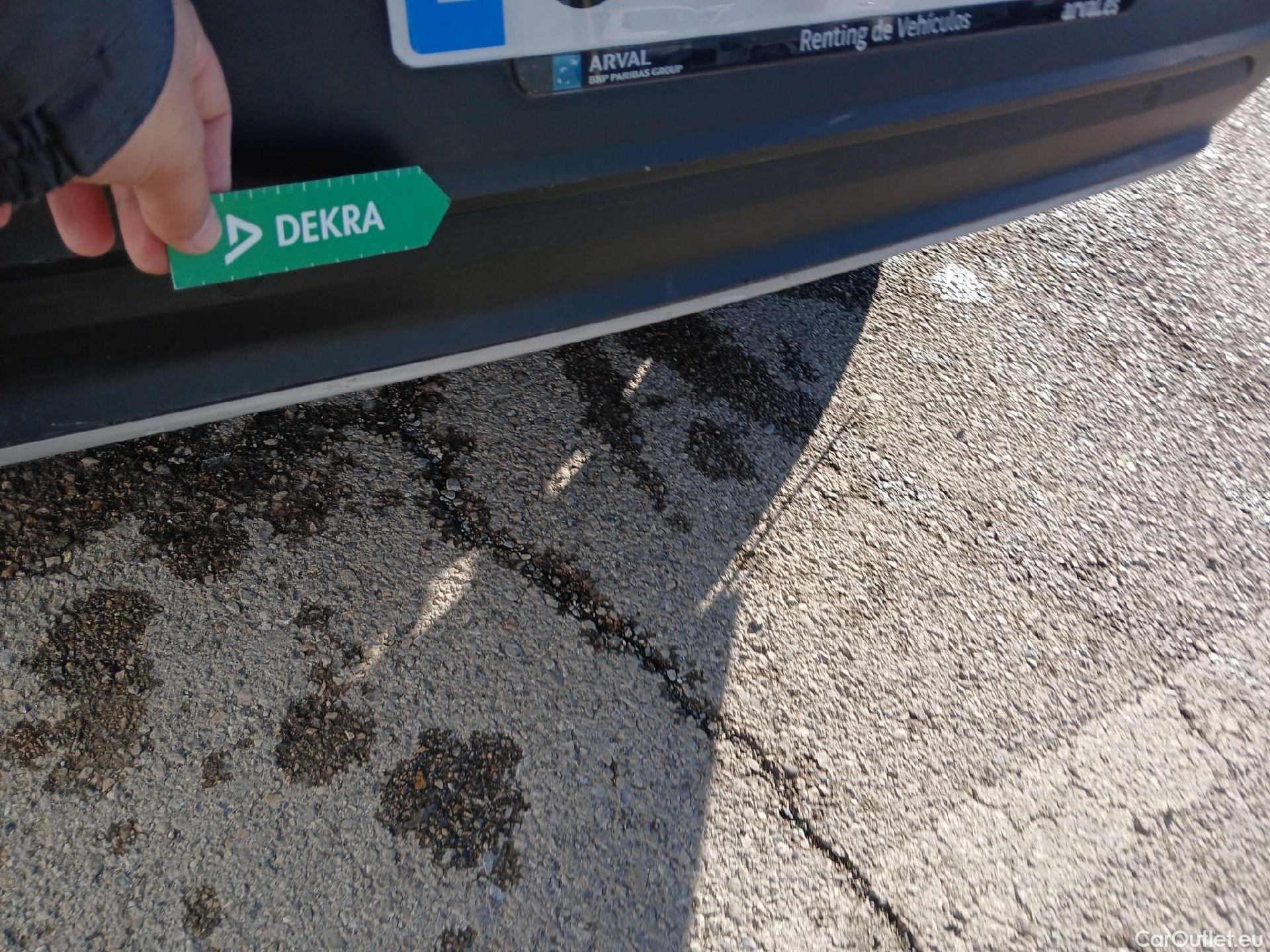  Volkswagen  T-ROC VOLKSWAGEN  / 2017 / 5P / todoterreno Advance 2.0 TDI 110kW (150CV) DSG (AC2) #41