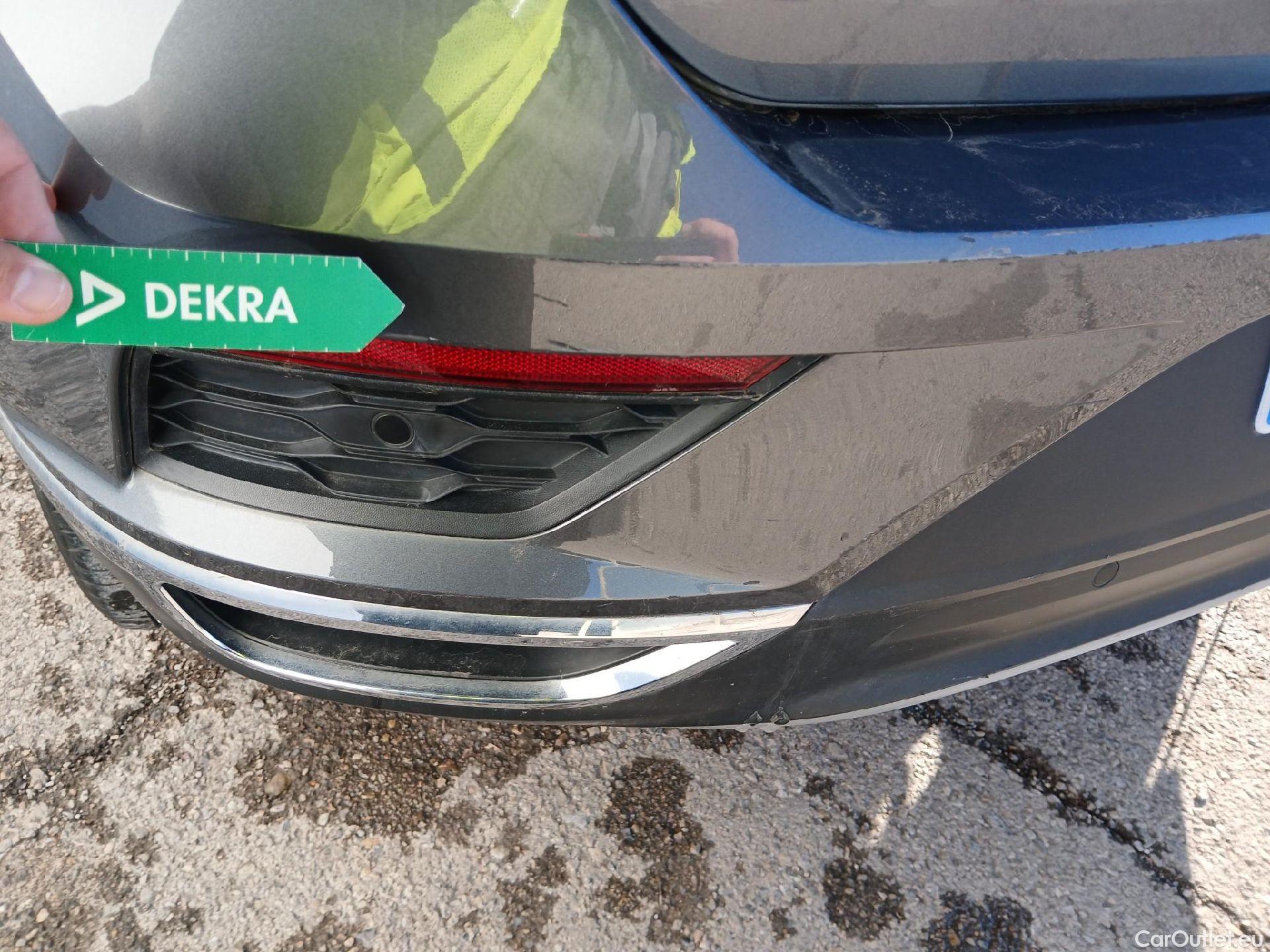  Volkswagen  T-ROC VOLKSWAGEN  / 2017 / 5P / todoterreno Advance 2.0 TDI 110kW (150CV) DSG (AC2) #38