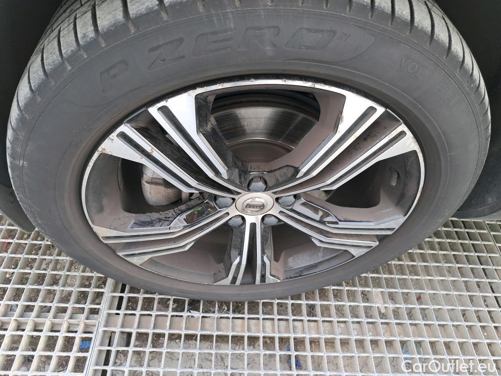  Volvo  XC 40 VOLVO XC40 / 2017 / 5P / todoterreno 2.0 T4 Inscrption Auto #10