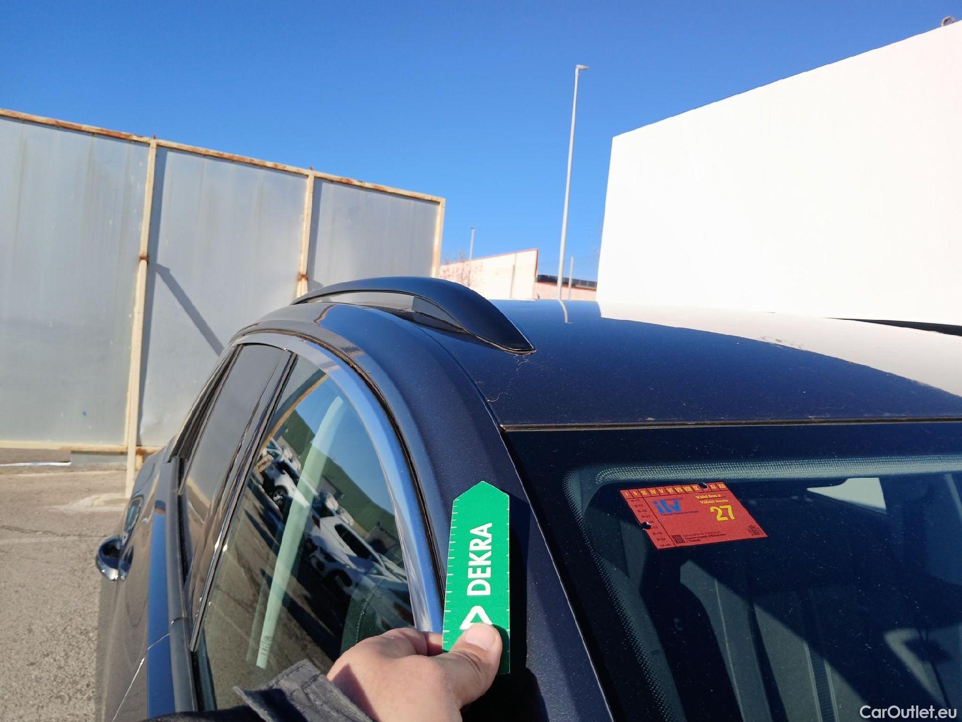  Volkswagen  T-ROC VOLKSWAGEN  / 2017 / 5P / todoterreno Advance 2.0 TDI 110kW (150CV) DSG (AC2) #59