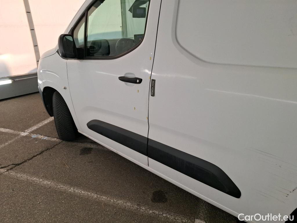 Citroen  Berlingo  Fourgon Driver M 1000 1.5 BlueHDi 100CV BVM5 E6dT #15