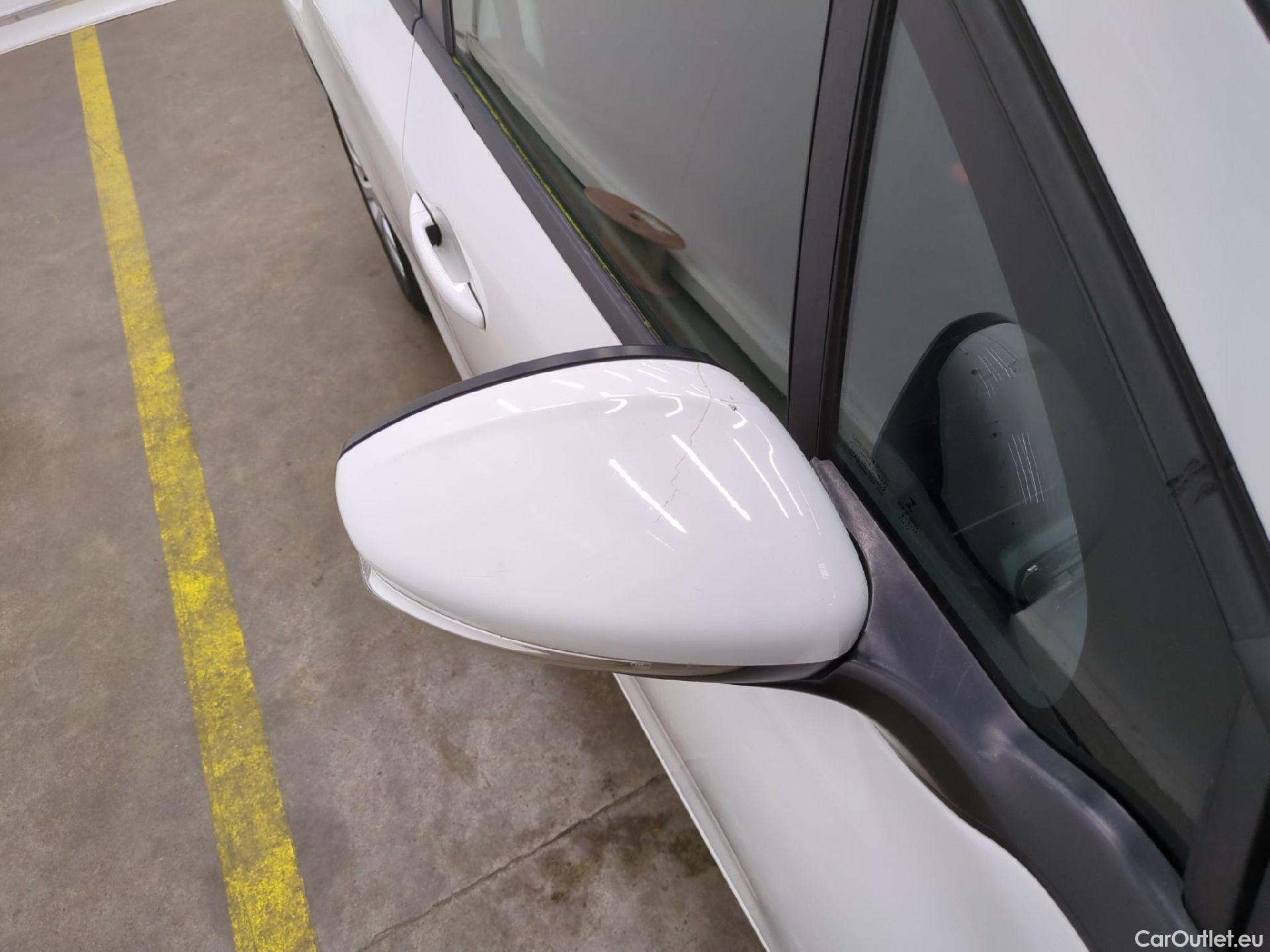  Peugeot  208  Affaire Premium Pack 1.5 HDi 100CV BVM5 E6dT #30