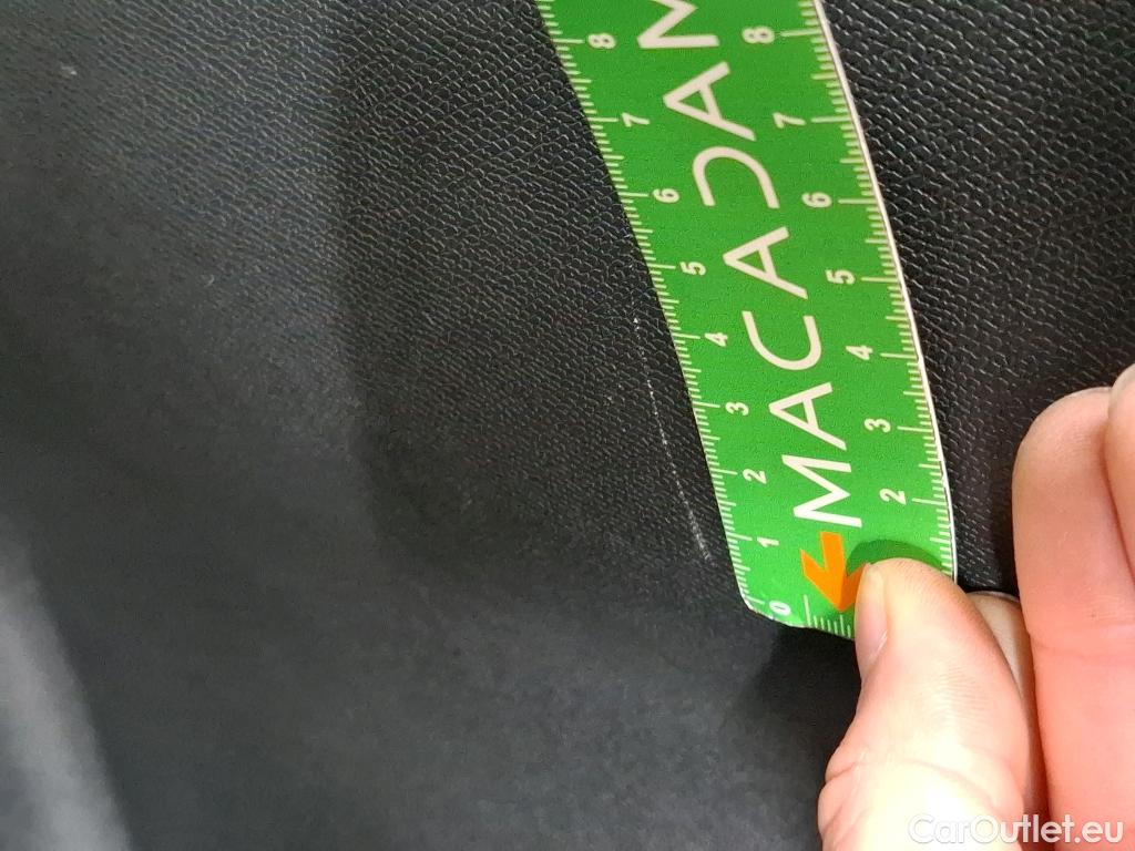  Peugeot  3008 PEUGEOT  / 2020 / 5P / SUV BlueHDi 130 S&S EAT8 Allure Pack #47