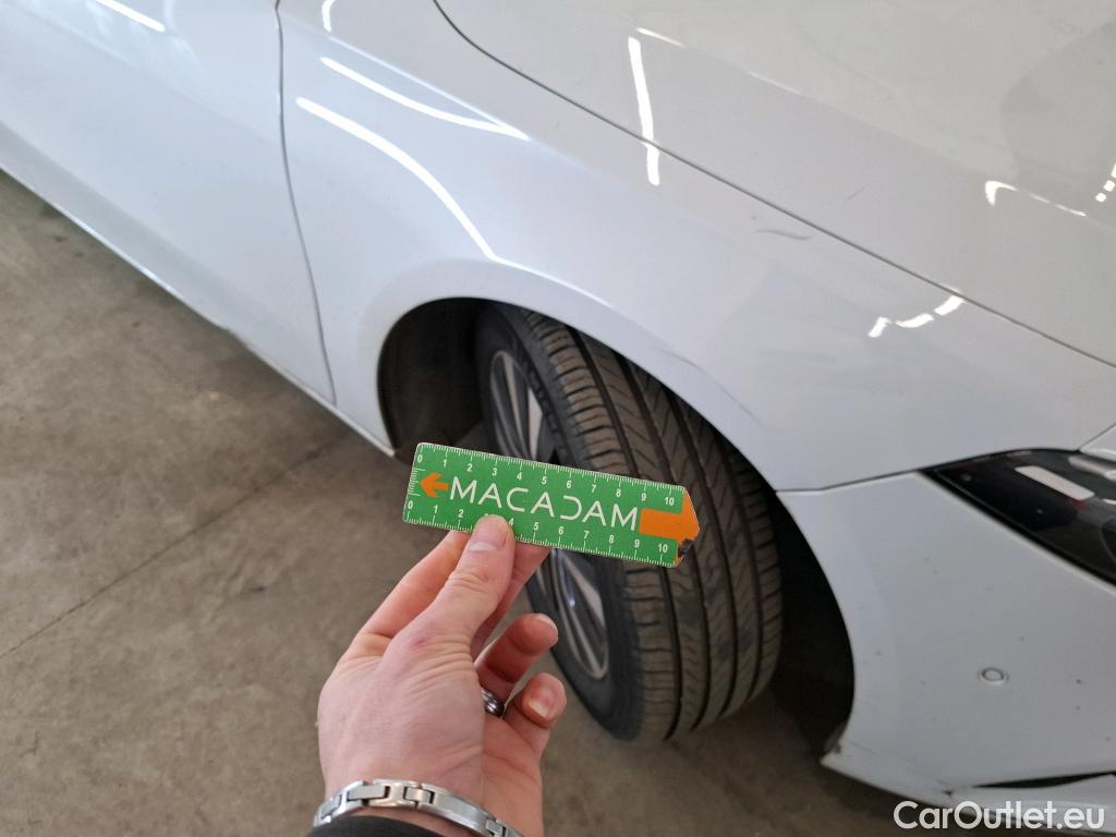  Mercedes  A-Klasse MERCEDES-BENZ Classe A Compact / 2018 / 5P / Berline A 180 d Business Line 8G-DCT #38