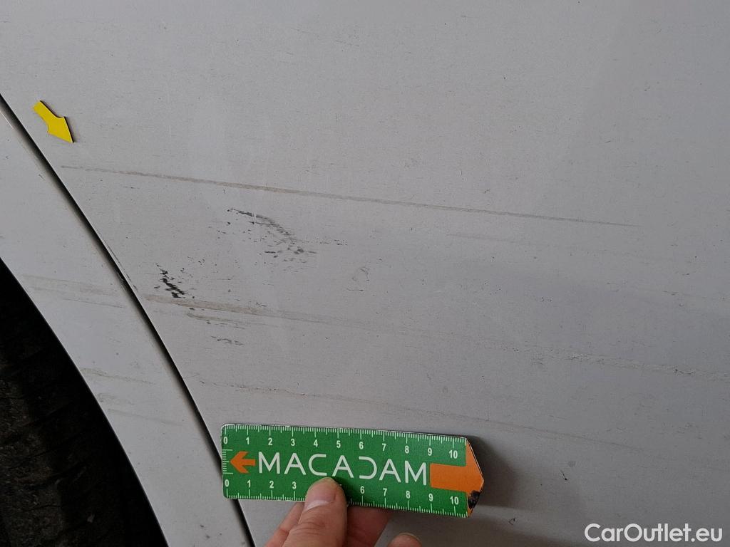  Mercedes  A-Klasse MERCEDES-BENZ Classe A Compact / 2018 / 5P / Berline A 180 d Business Line 8G-DCT #44