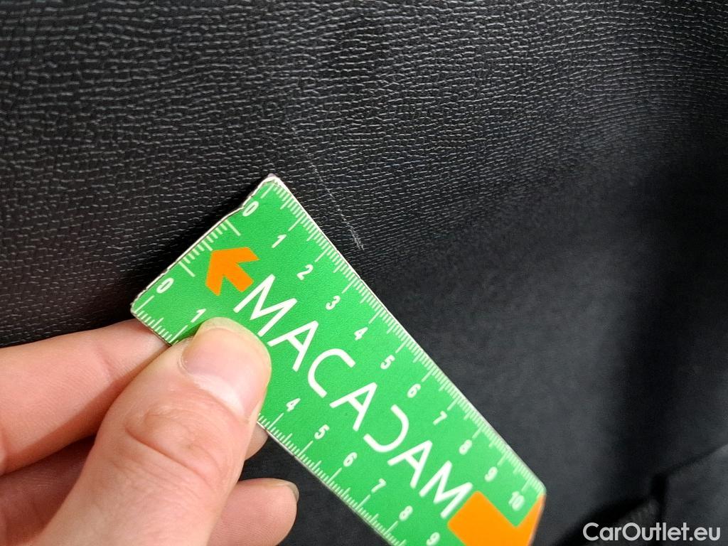  Peugeot  3008 PEUGEOT  / 2020 / 5P / SUV BlueHDi 130 S&S EAT8 Allure Pack #45