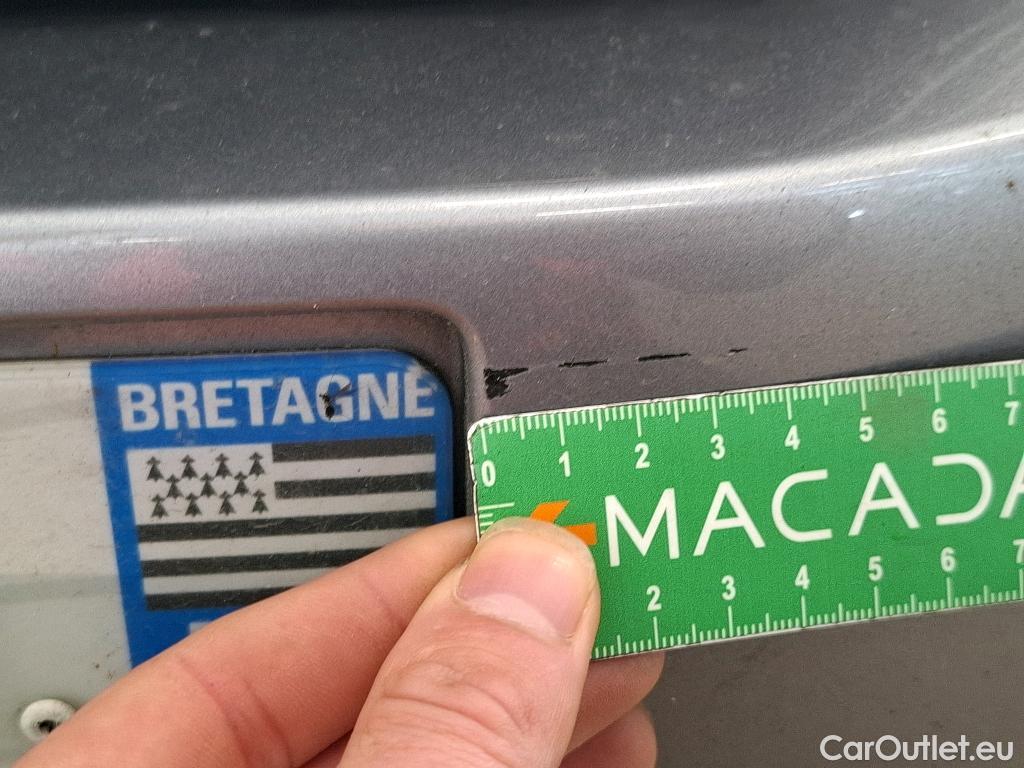  Peugeot  3008 PEUGEOT  / 2020 / 5P / SUV BlueHDi 130 S&S EAT8 Allure Pack #12