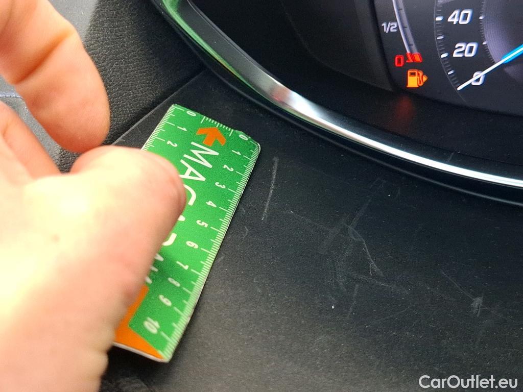  Peugeot  3008 PEUGEOT  / 2020 / 5P / SUV BlueHDi 130 S&S EAT8 Allure Pack #7